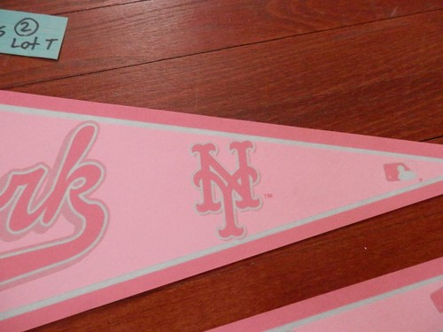 New York Mets Pennant lot, 2 full size new vtg Pink pennants MLB Lot T - Picture 18 of 21