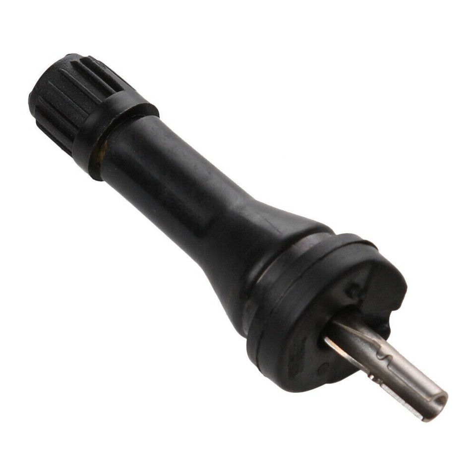 Snap Du Pneu Dans Une Tige De Soupape En Caoutchouc