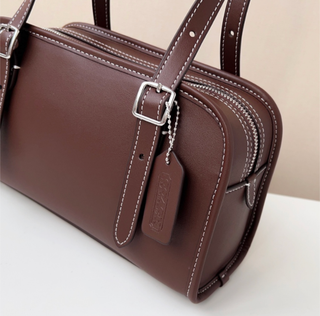 ゆー⭐︎coach バック COACH Swing Zip Shoulder Bag CM565 Maple Outlet for sale