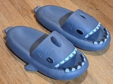 Shark Slides Sandals Slippers Summer 46-47 12-13 Flip Flops Mens Missing a Fin