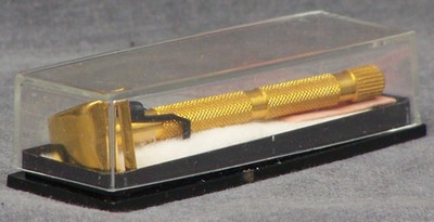 Merkur Mustache & Beard Gold Contour Razor 907C German Solingen Eyebrow Detail