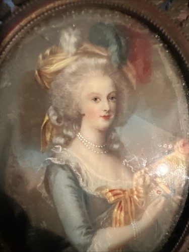 “ RARE* Miniature oil painting of Marie Antoinette Signed Germany Original Frame - Picture 9 of 10