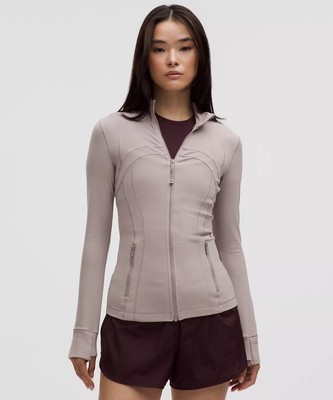 Lululemon グレー ジャケット　サイズ2 Lululemon Outpour Shell Jacket - Rhino Grey - lulu fanatics