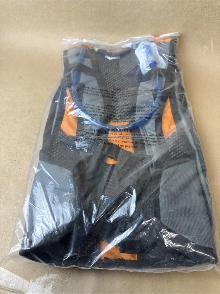 Coleman Max 2L 水化膀胱轻便野营/远足 14L 背包,橙色 — 第 4/4 张图片