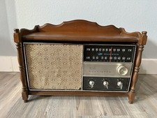 Vintage (1965) RCA Victor Vacuum Tube AM/FM Radio Model RGC37L Maple (Works)