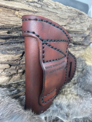 Avenger style leather holster fits Glock 19x - Picture 4 of 12
