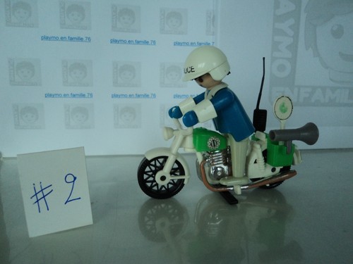 PLAYMOBIL VINTAGE - Les policiers et panneaux - REF 3572 de 1979 EUR 5,00 - PicClick FR