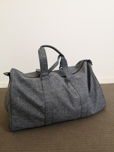 Herschel Gym / Duffel Bag Large Long Sling Grey