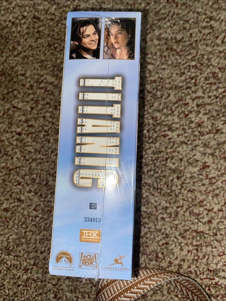 Titanic 1997 Movie VHS 2-Tape Box Set Sealed New In Box - Image 4 of 4