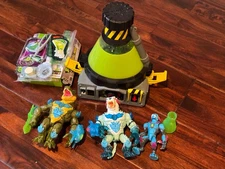 Beast Lab Lot Carnage Croc Panther Big Cat Figures Experiment Incubator Refill