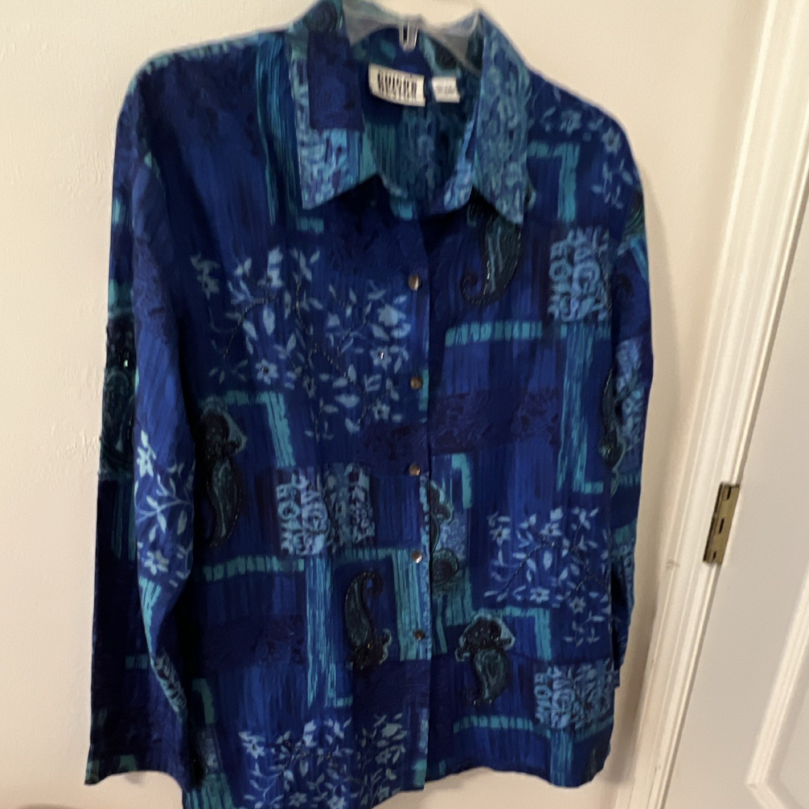 Chico's Design Blue Paisley Silk Woven Button-Up Blouse Collared Long Sleeve 2