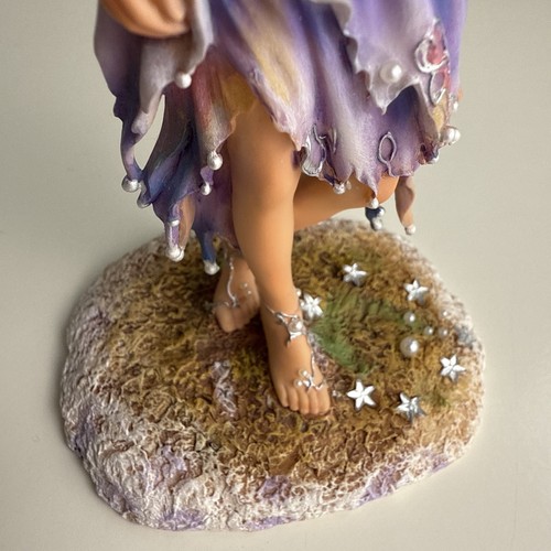 The Leonardo Collection LA FATA DI PERLE statuina di Christine Haworth Fairy - Foto 15 di 21