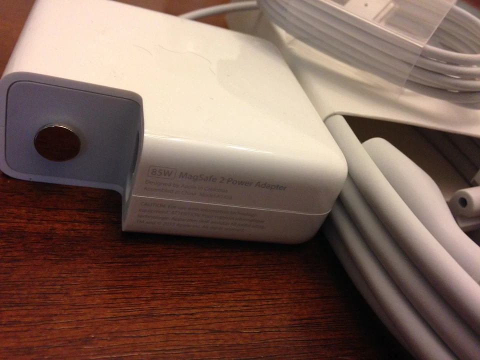 ADAPTADOR DE CORRIENTE AC ORIGINAL ORIGINAL APPLE MACBOOK PRO RETINA MAGSAFE 2 85W A1424 Foto 3 de 4