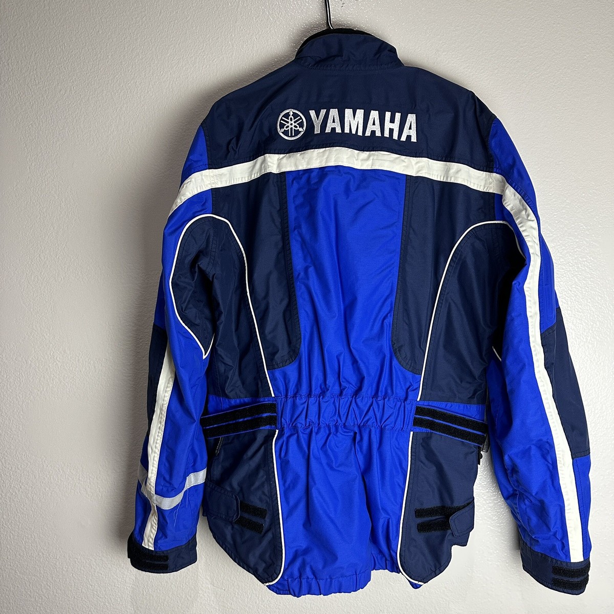 Classic Yamaha Snowmobiles Pullover Hoodie 8 oz (Closeout) Classic Yamaha Snowmobiles Pullover Hoodie 8 oz (Closeout)