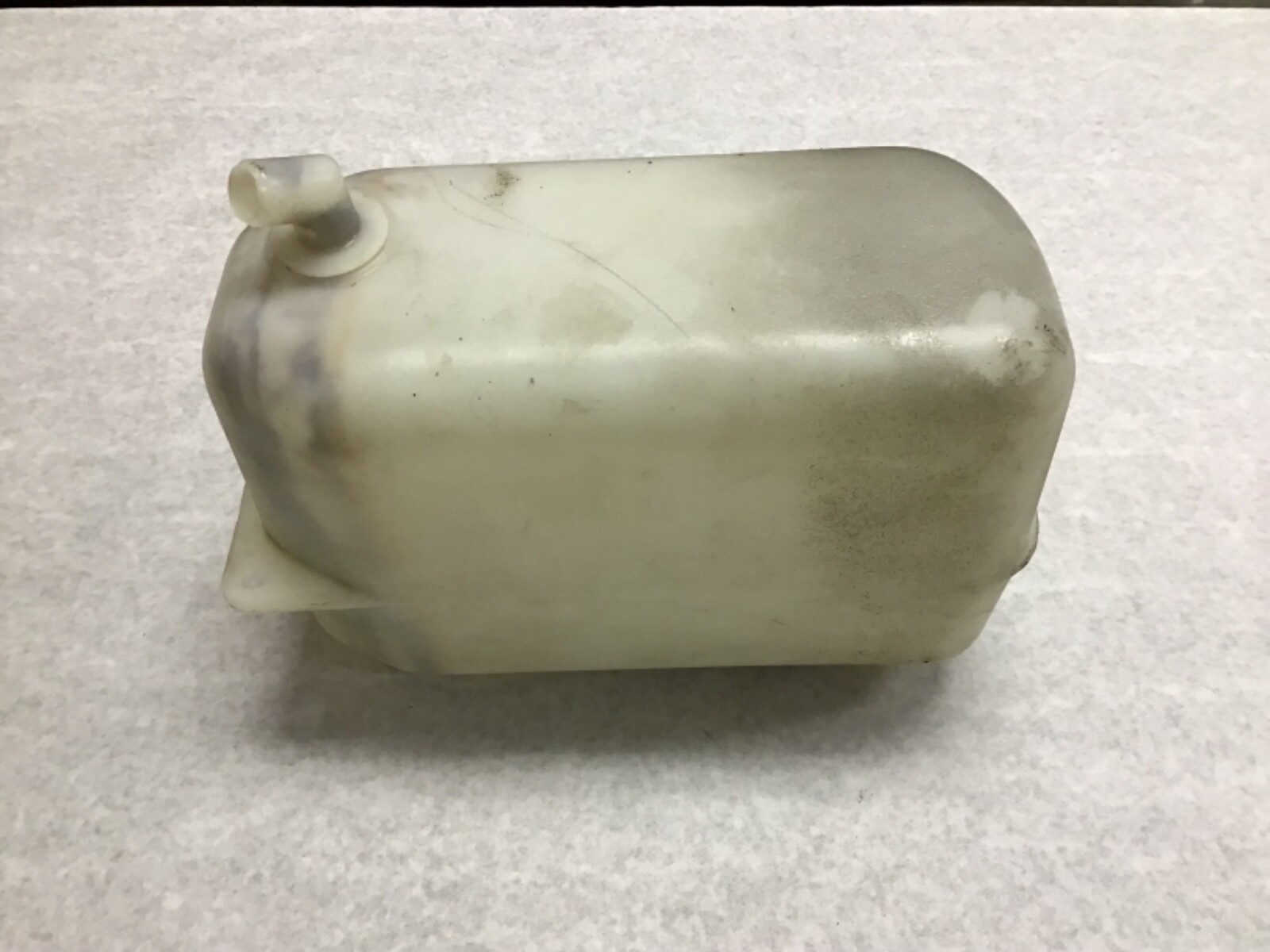 Rolls Royce Bentley Silver Spirit Spur Windshield Washer Tank1981-1989 PUM11596 