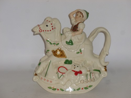 Elf and Rocking Horse Teapot - Genuine Collectable - RARE - Picture 7 of 15