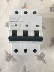 MEM Eaton Memshield 2 40 Amp Type C Circuit Breaker MCB 3 Phase Pole