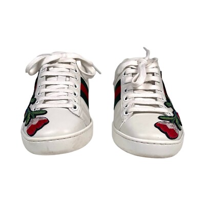 ★とも★ GUCCI Gucci Women's Ace White Embroidered Floral Sneakers 6 | FOMO