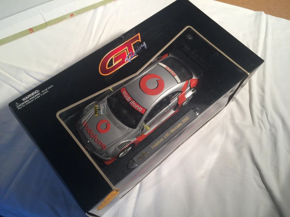 Mercedes Benz CLK DTM 2002 Schneider Maisto GT Racing 38649/0 1/18 scale  - Imagen 2 de 4