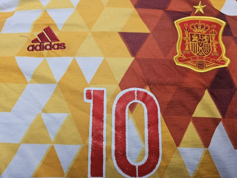 Cesc Fabregas Spain 2016 #10 Jersey Size M Adidas NWT - Image 3 of 4