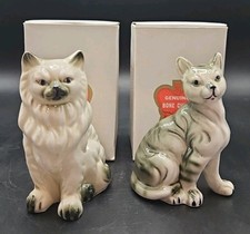 2 x Vintage Bone China Cat Figurins, Blue Russia & white Persian 3.5"