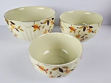 Hall China JEWEL TEA "Autumn Leaves" 3 Nesting Mixing Bowls 1950-76 Mary Dunbar