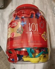 New Betty Crocker 101 Cookie Cutters, Assorted Christmas Holidays Alpha Numeric