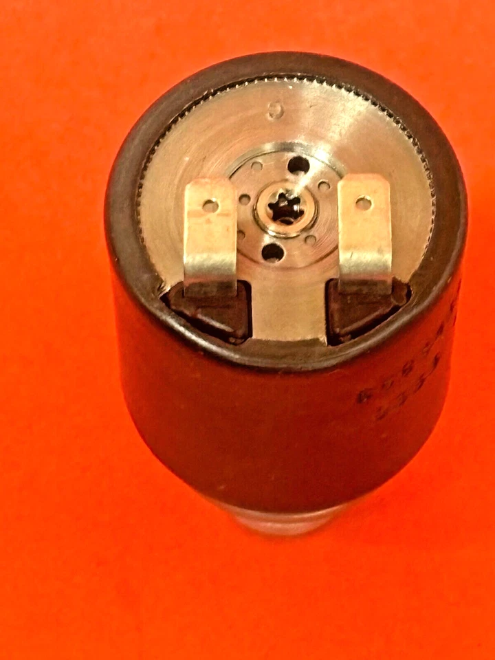 Solenoide de control de transmisión automática OEM GM 8683434 para Chevrolet GMC Foto 4 de 4