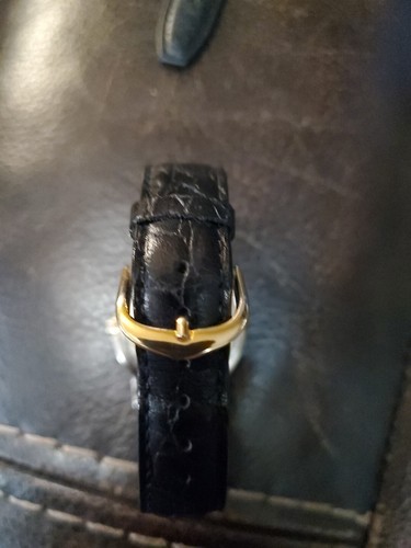 UNISEX WITTNAUER GOLF THEMED WATCH W/NEW BATTERY - Picture 3 of 5