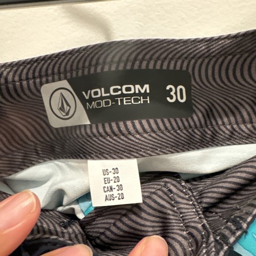 NWT Volcom Mod-Tech Boys Waist 30 SZ 20 Bleeding Leaf Mod Board Shorts MSRP $50 - Picture 4 of 4