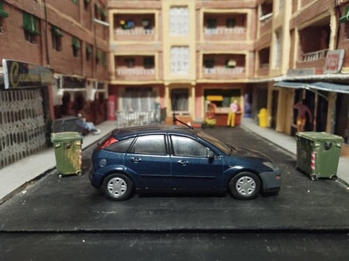 Ford Focus CLX mk1 1999 - IXO Salvat - 1/43 modificado efecto reparado - Imagen 8 de 11