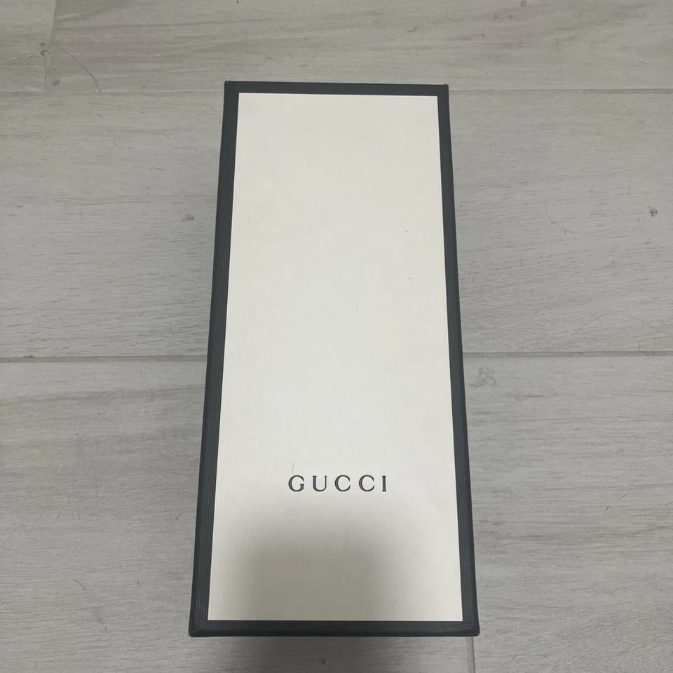 GUCCI пустая коробка для обуви черный и белый "6,5 X" 12 X" 4 ткани и документы - Изображение 2 из 4