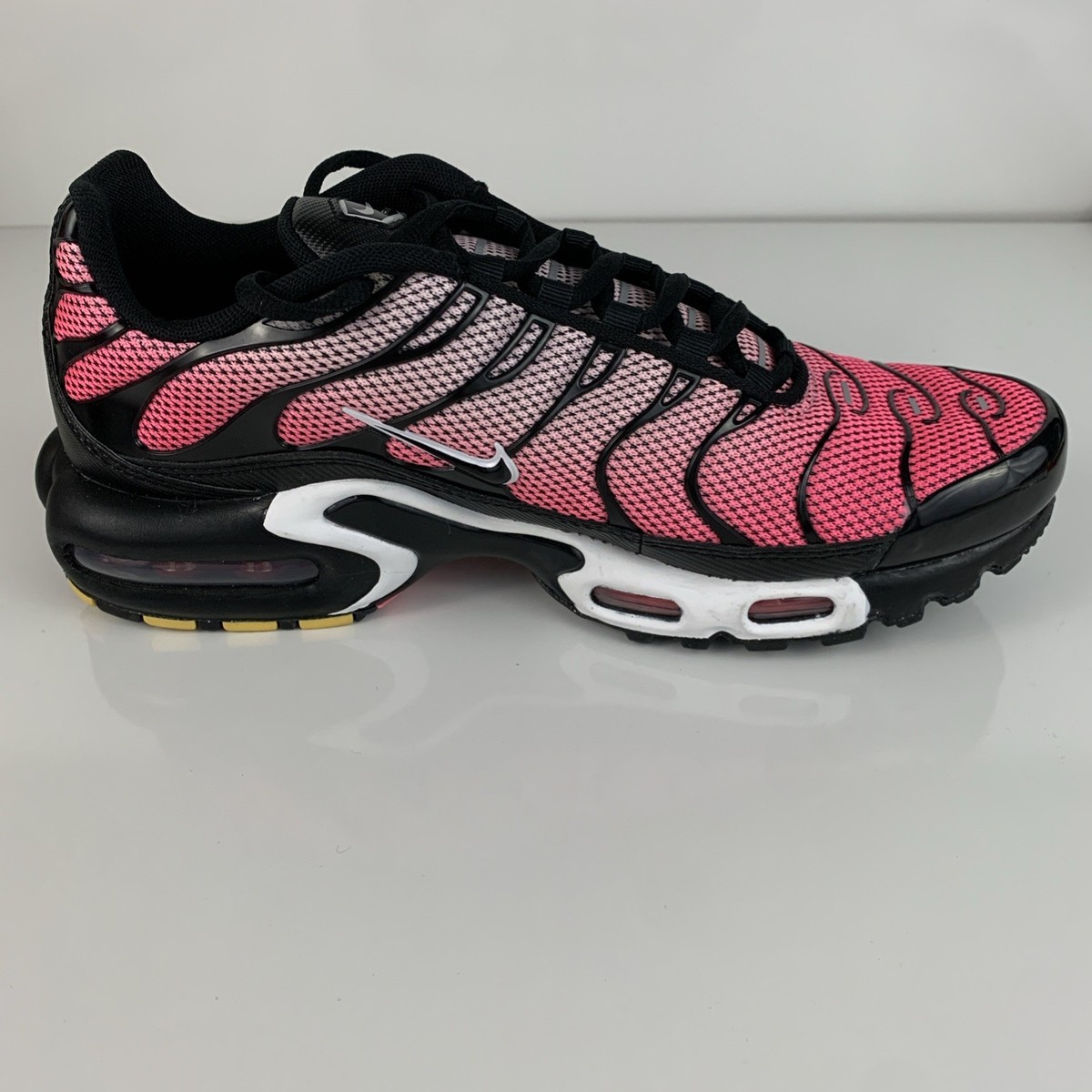 Nike Air Max Plus TN 'All Day' Sunset Pulse Men's Size 8.5 Shoe