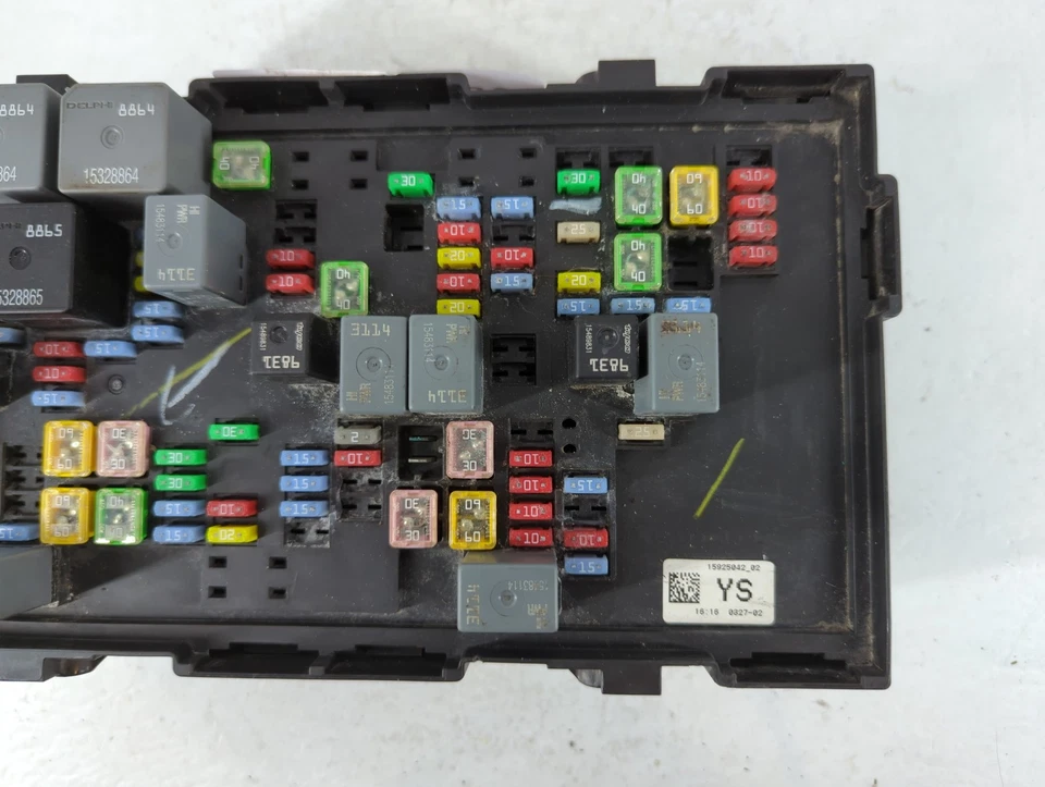 Cadillac Escalade 2007-2007 caja de fusibles caja de fusibles módulo de relé 15925042-02 FUACV Foto 3 de 4