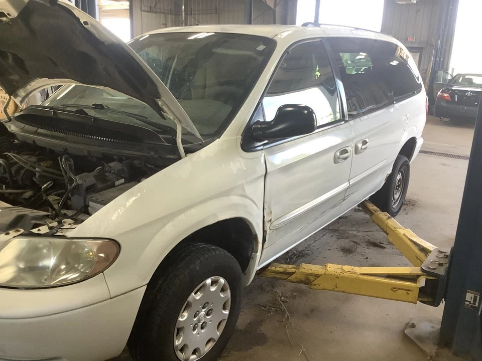 Левая передняя стойка водителя подходит для 01–07 CARAVAN 342115 - Изображение 4 из 4