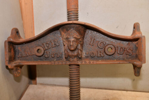 Rare Americus Junior cast iron apple cider wine press head collar & screw tool - Picture 2 of 8