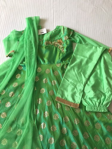 Anarkali Gown Style Dupatta Suit Girls Sz 32 Indian Pakistani Shalwar Kameez NWT - Picture 12 of 12