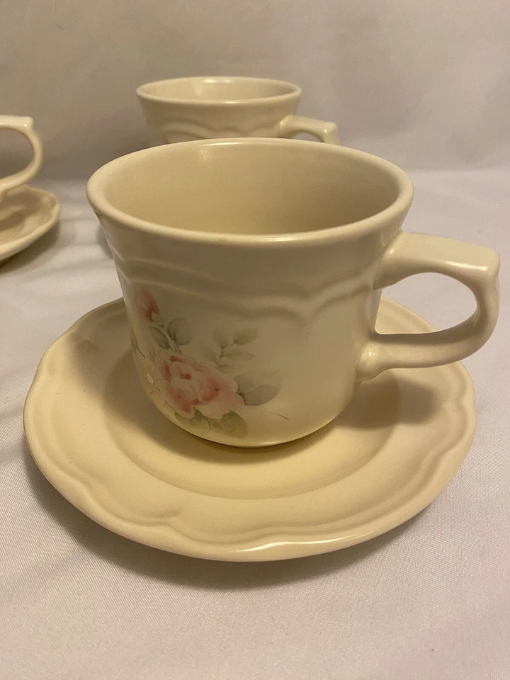 JUEGO DE 4 tazas y platillos de té/café rosa té Pfaltzgraff excelente estado Foto 3 de 4
