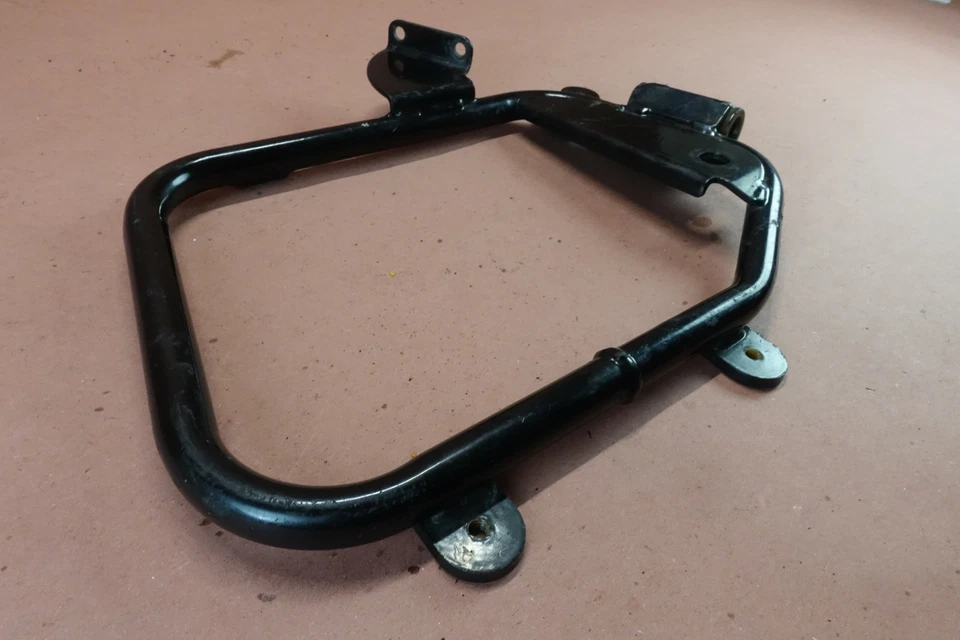 Soporte de bolsa de sillín lateral izquierdo Honda VTX1800 2002-2008 Foto 3 de 4