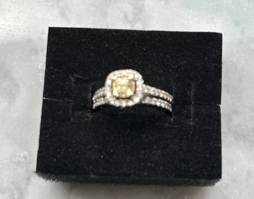 White Gold Fancy 51 Diamonds Engagement Ring -18k Cushion 1.16 CTTW. Buy Now! - Image 4 of 4