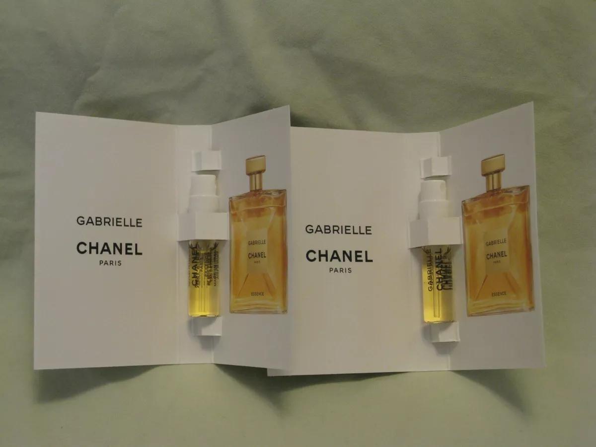 CHANEL Gabrielle Essence EDP Perfume 2x Spray Sample Vial