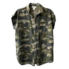 NWT C&C California Oversized Camo Button Up Blouse size XS