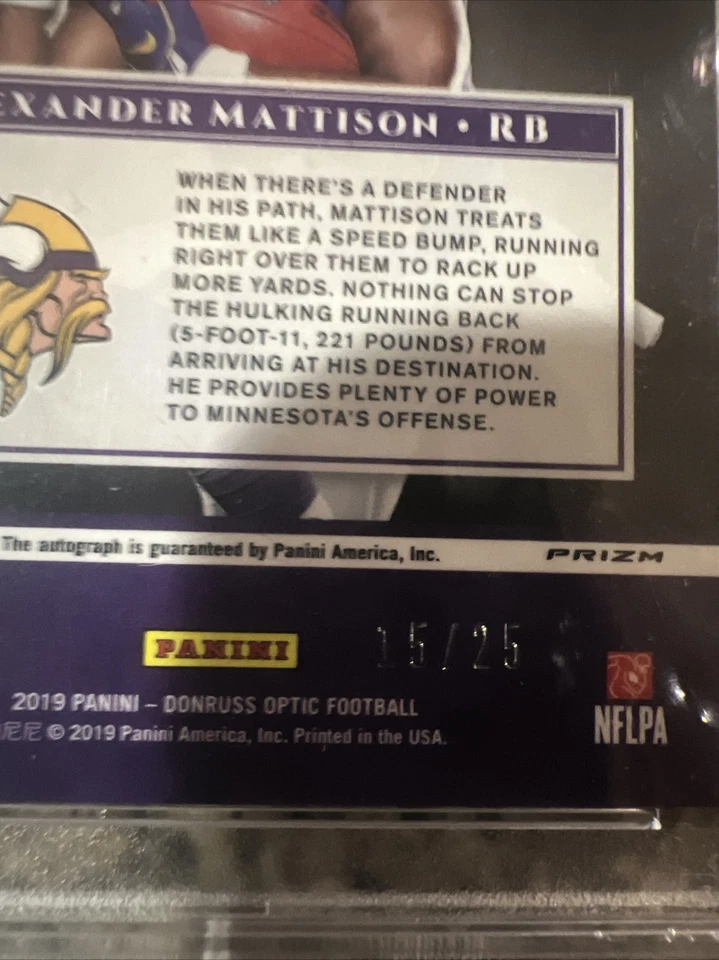 Alexander Mattison 2019 Panini Donruss Optic Rookie Elite Series Auto 15/25 MT9 - Image 2 of 3