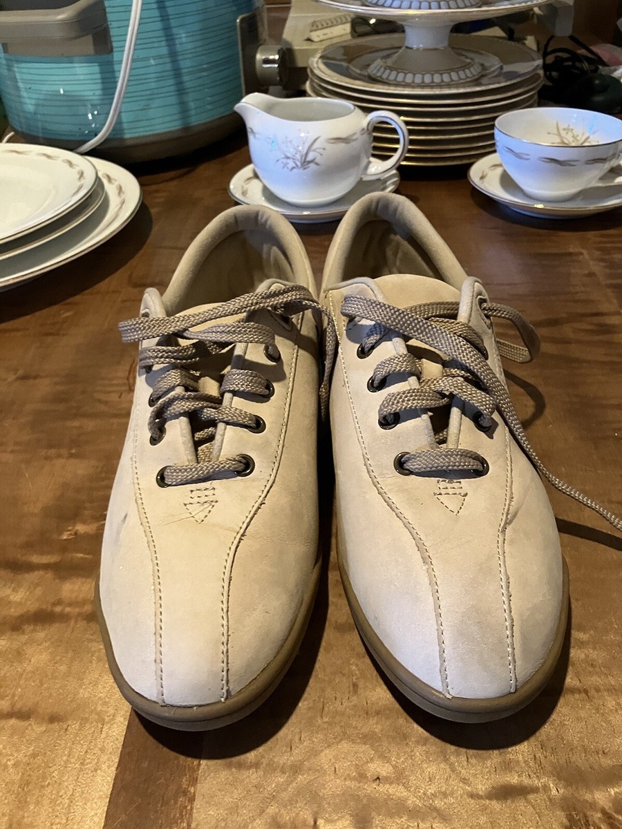 Easy Spirit Anti Gravity Leather Sneakers Walking Shoes Comfort Sz