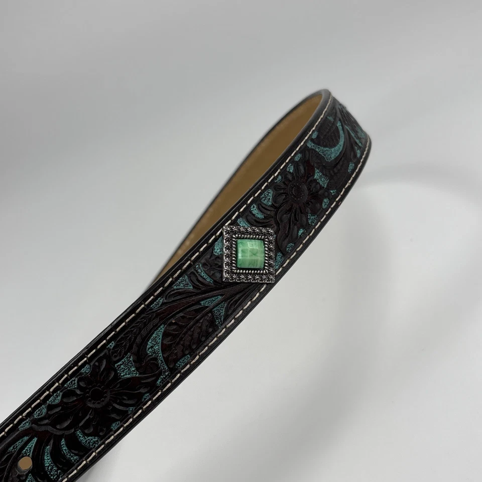 Cinto feminino Ariat Western couro cowgirl tooled floral conchos 1302402 tamanho 30 - Imagem 2 de 4