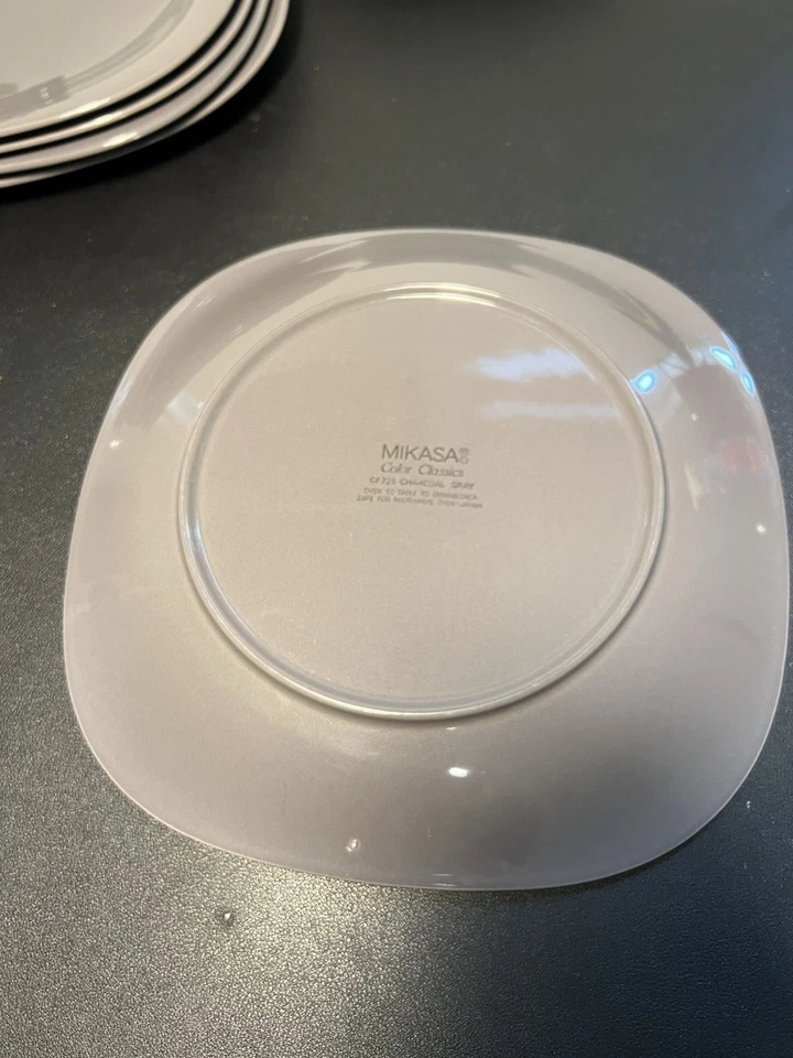 Mikasa Japan Vintage 1980s Color Classics Charcoal Gray 5 Dinner Plates, 10.5” - Image 4 of 4