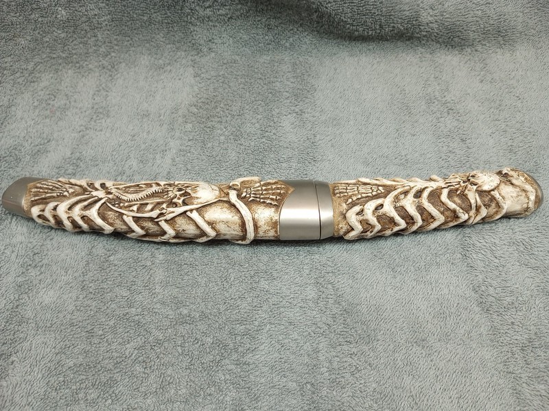Tomahawk Skeleton Dagger Stainless Steel 6.5 Inch Blade Dark Decor 