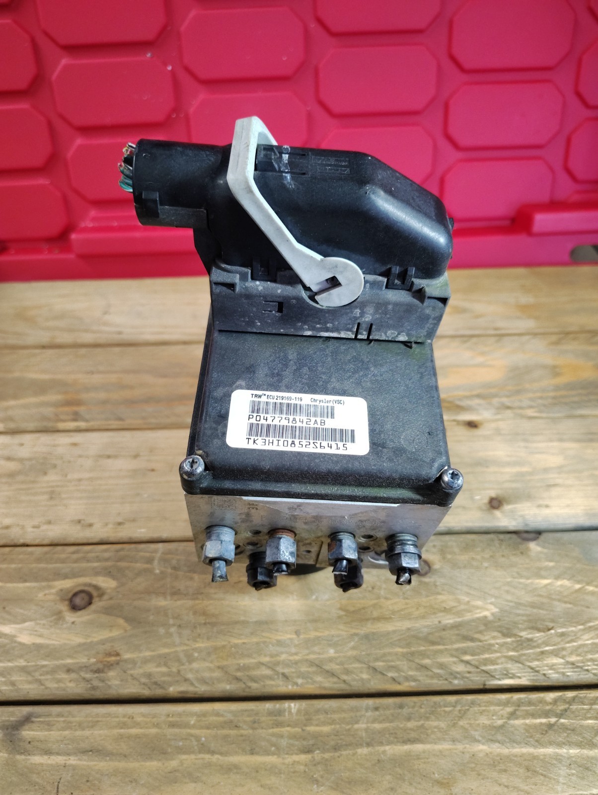 2014-2016 Dodge Ram 1500 5.7 ABS Brake Pump Module Oem