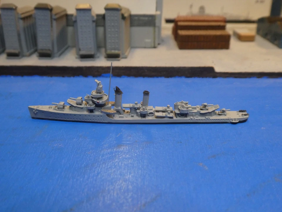 Zerstörer Mahan (USA) in 1:1250 Hersteller Neptun 1366a