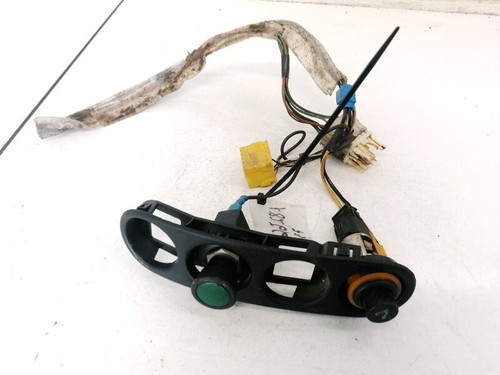 12 V socket